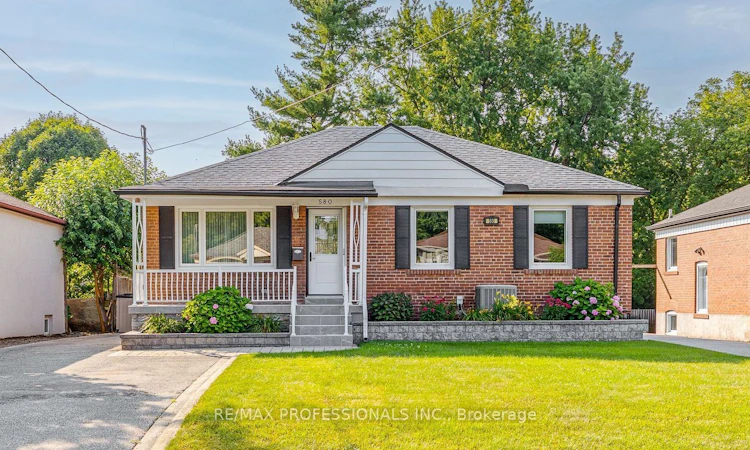 580 Exbury Crescent