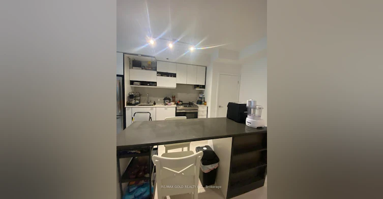 4065 Confederation Parkway, Mississauga, ON, L5B 0L4 - 11