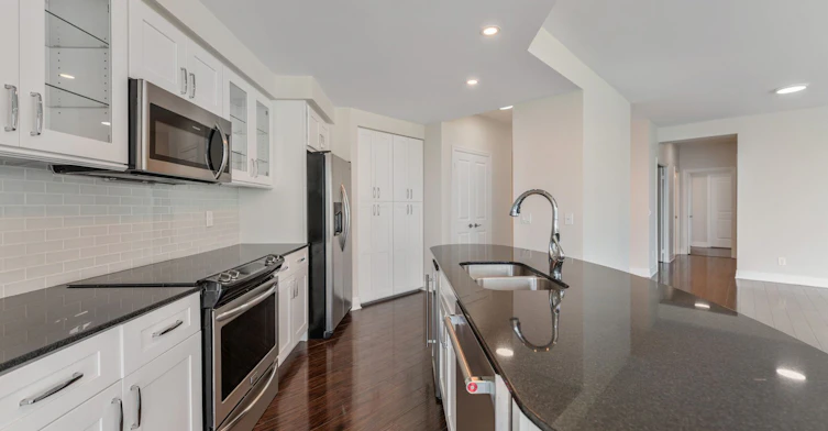 1103-58 Marine Parade Drive, Toronto, ON, M8V 4G1 - 16