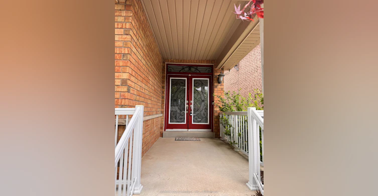 6 Nina Place, Brampton, ON, L7A 2E4 - 2