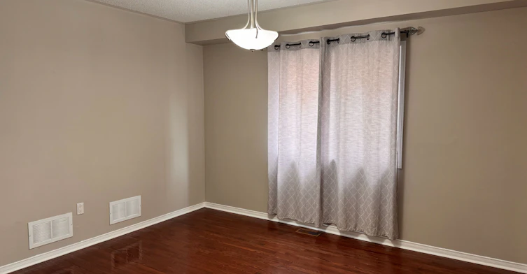 6 Nina Place, Brampton, ON, L7A 2E4 - 4