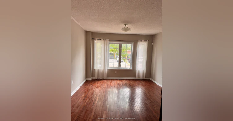 6 Nina Place, Brampton, ON, L7A 2E4 - 3