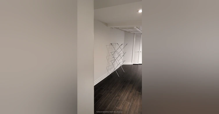 Lower-16 Laxton Avenue, Toronto, ON, M6K 1K9 - 11