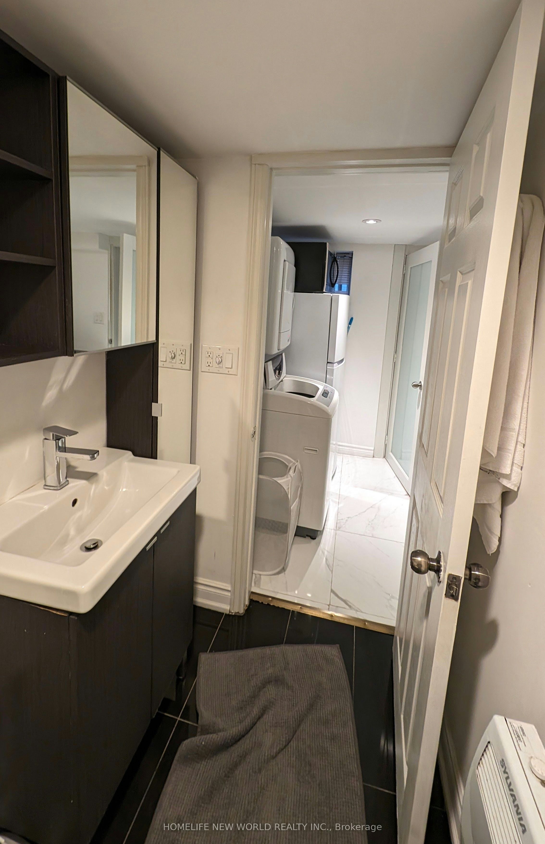 Lower-16 Laxton Avenue, Toronto, ON, M6K 1K9 - 17