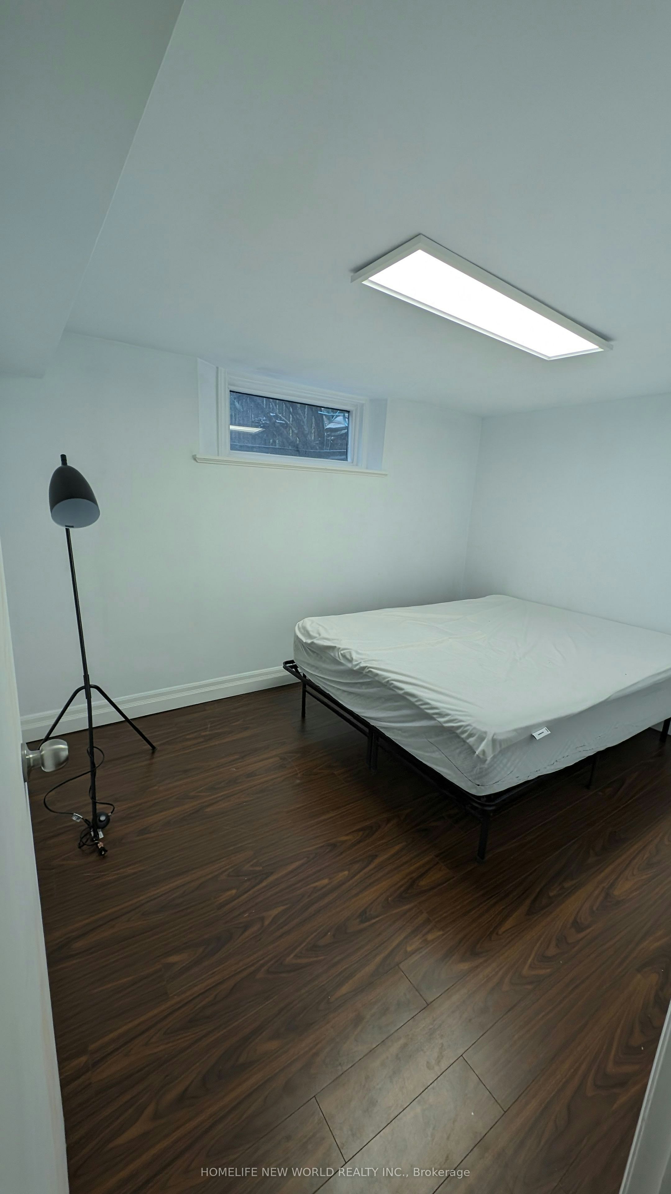 Lower-16 Laxton Avenue, Toronto, ON, M6K 1K9 - 9