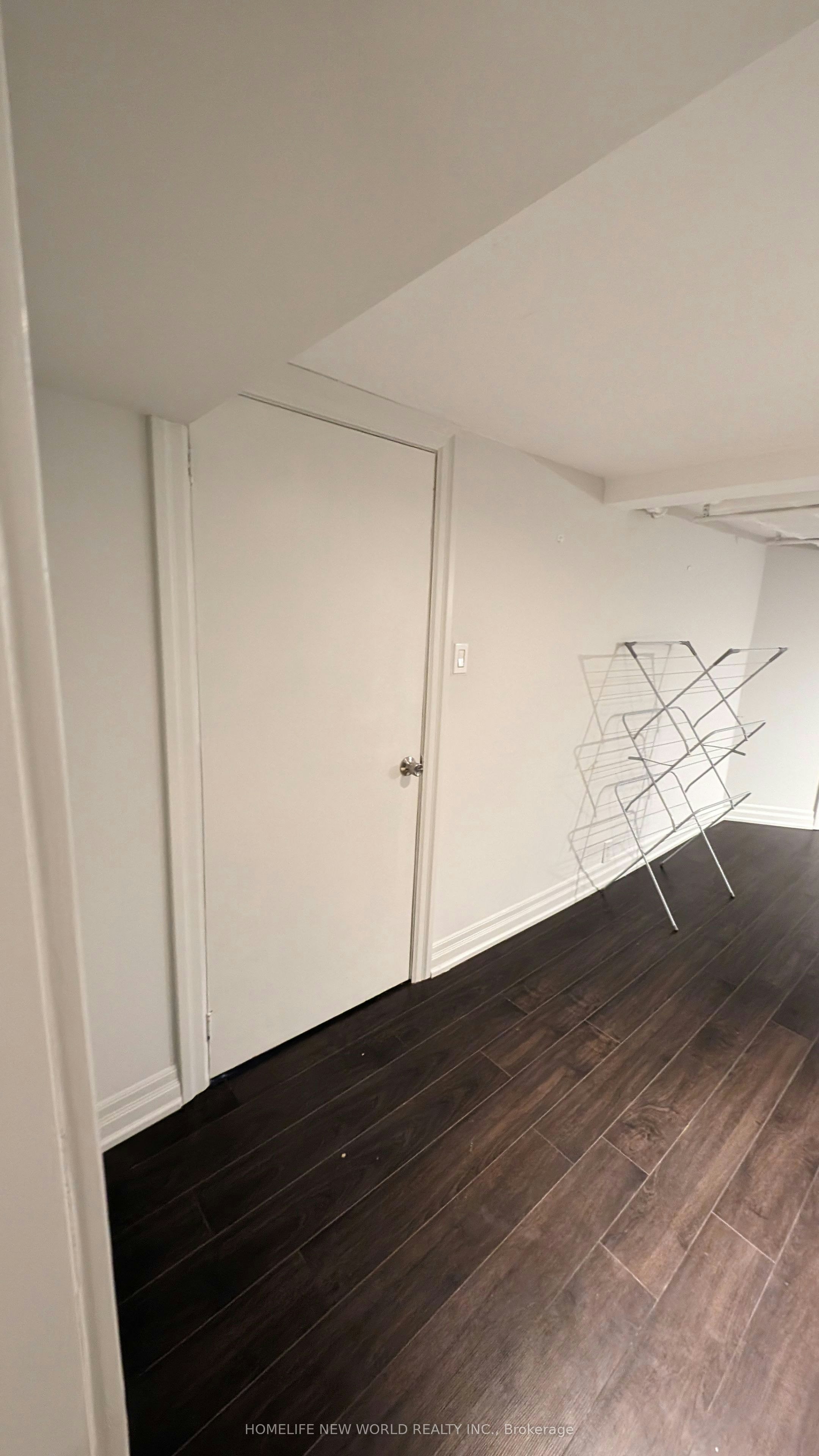 Lower-16 Laxton Avenue, Toronto, ON, M6K 1K9 - 10