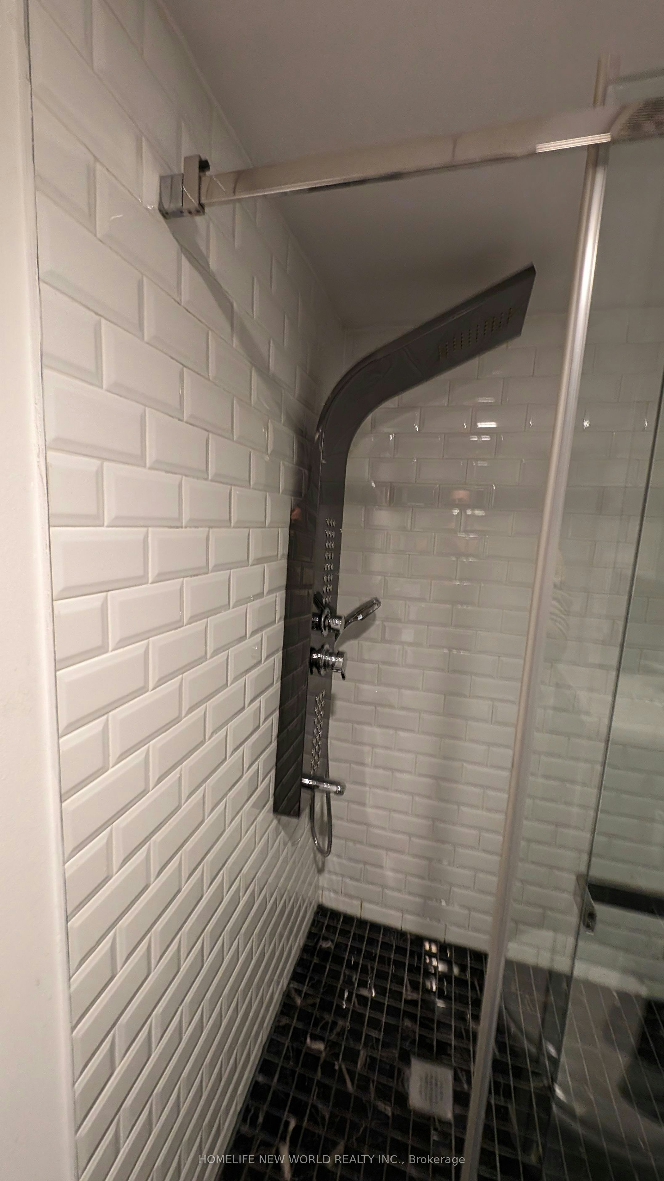 Lower-16 Laxton Avenue, Toronto, ON, M6K 1K9 - 16