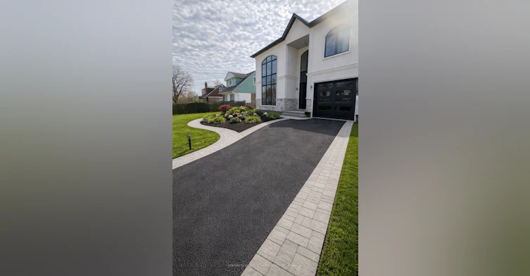 22 Esmond Crescent, Toronto, ON, M9W 3P8