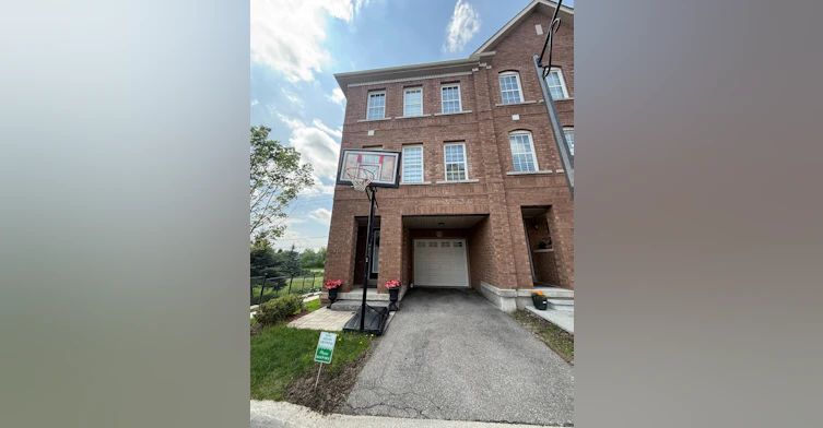 89-2280 Baronwood Drive, Oakville, ON, L6M 4Z5