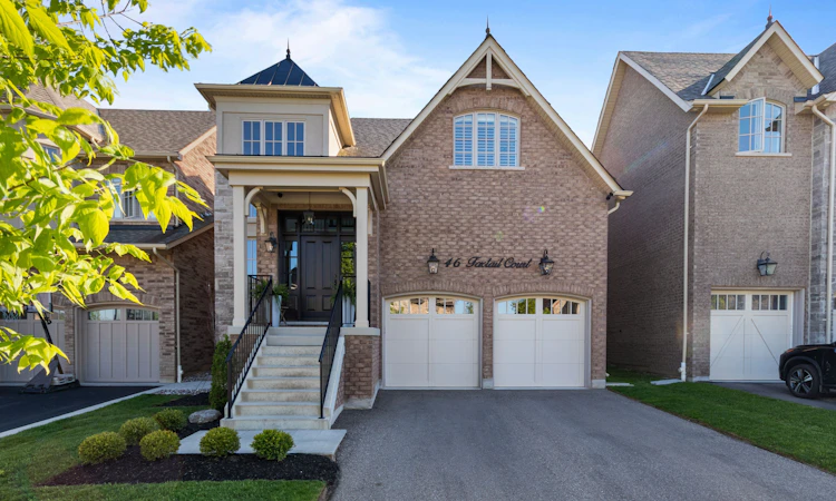 46 Foxtail Court