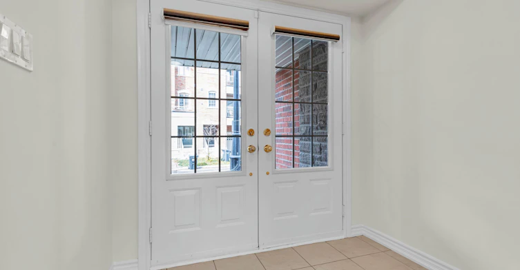 8 Shiff Crescent, Brampton, ON, L6Z 0H5 - 2