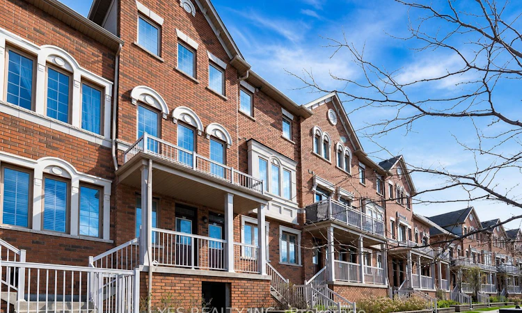 39-180 Howden Boulevard
