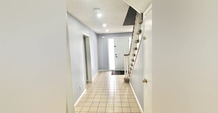 112 Dumfries Avenue, Brampton, ON, L6Z 2X3 - 2