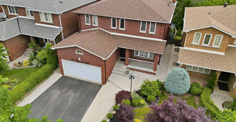 29 Sunforest Drive, Brampton, ON, L6Z 2Z3 - 2