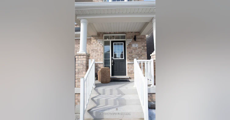 Upper-5 Chesterwood Crescent, Brampton, ON, L6Y 0Z3 - 2