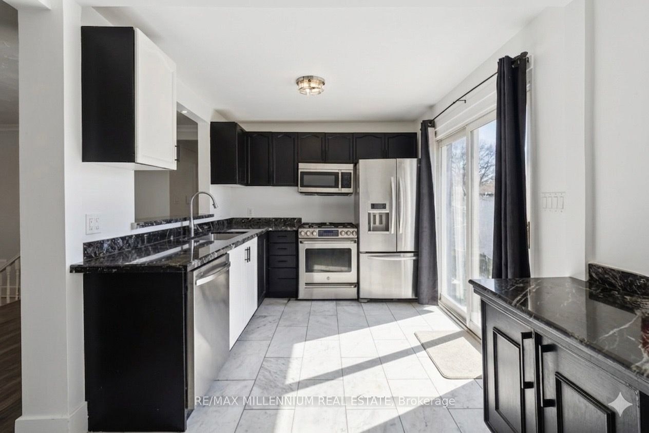 1078 Pinegrove Road, Oakville, ON, L6L 2W4 - 8