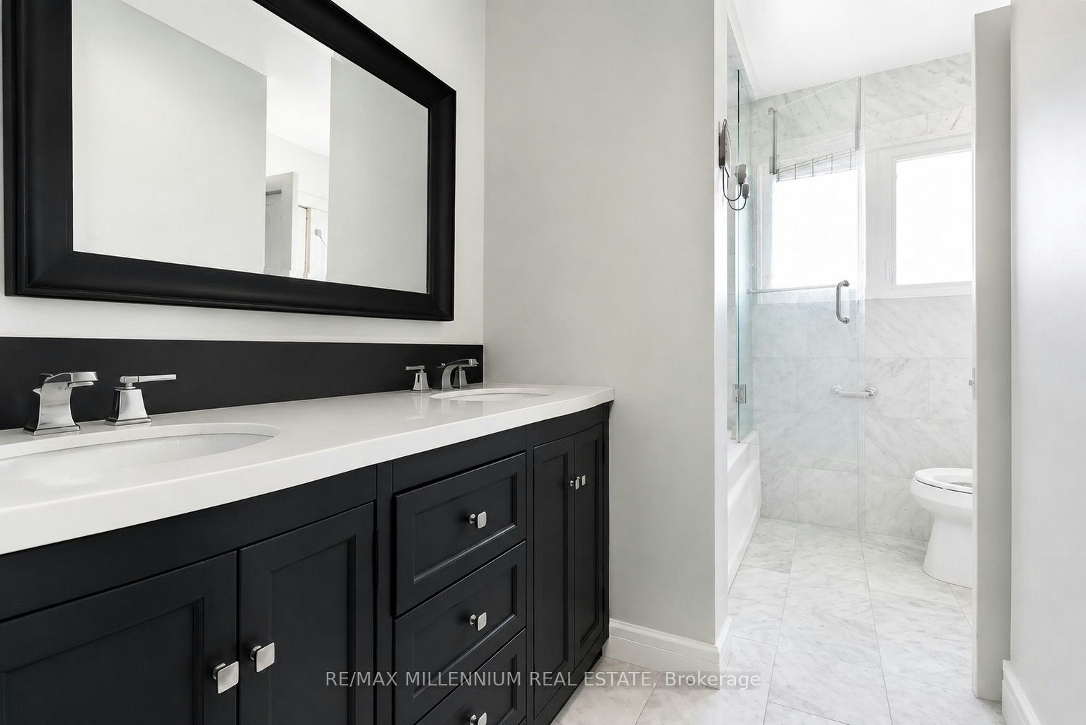 1078 Pinegrove Road, Oakville, ON, L6L 2W4 - 12
