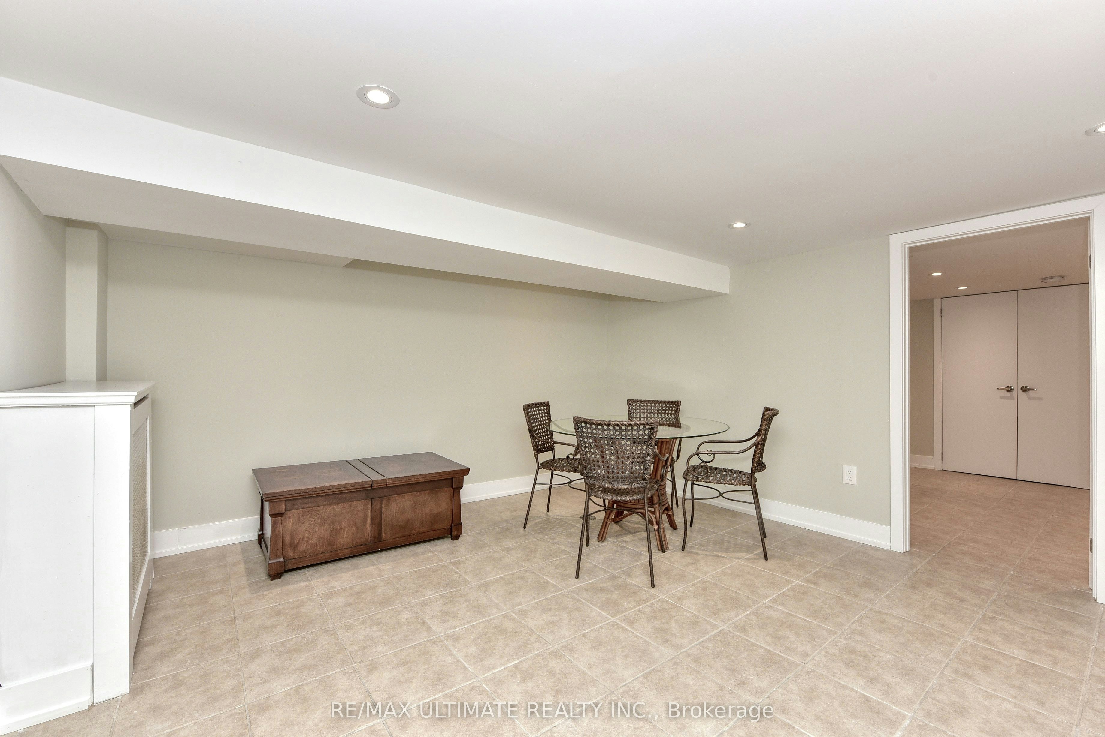 Basement-9 Southview Avenue, Toronto, ON, M6H 1T3 - 8