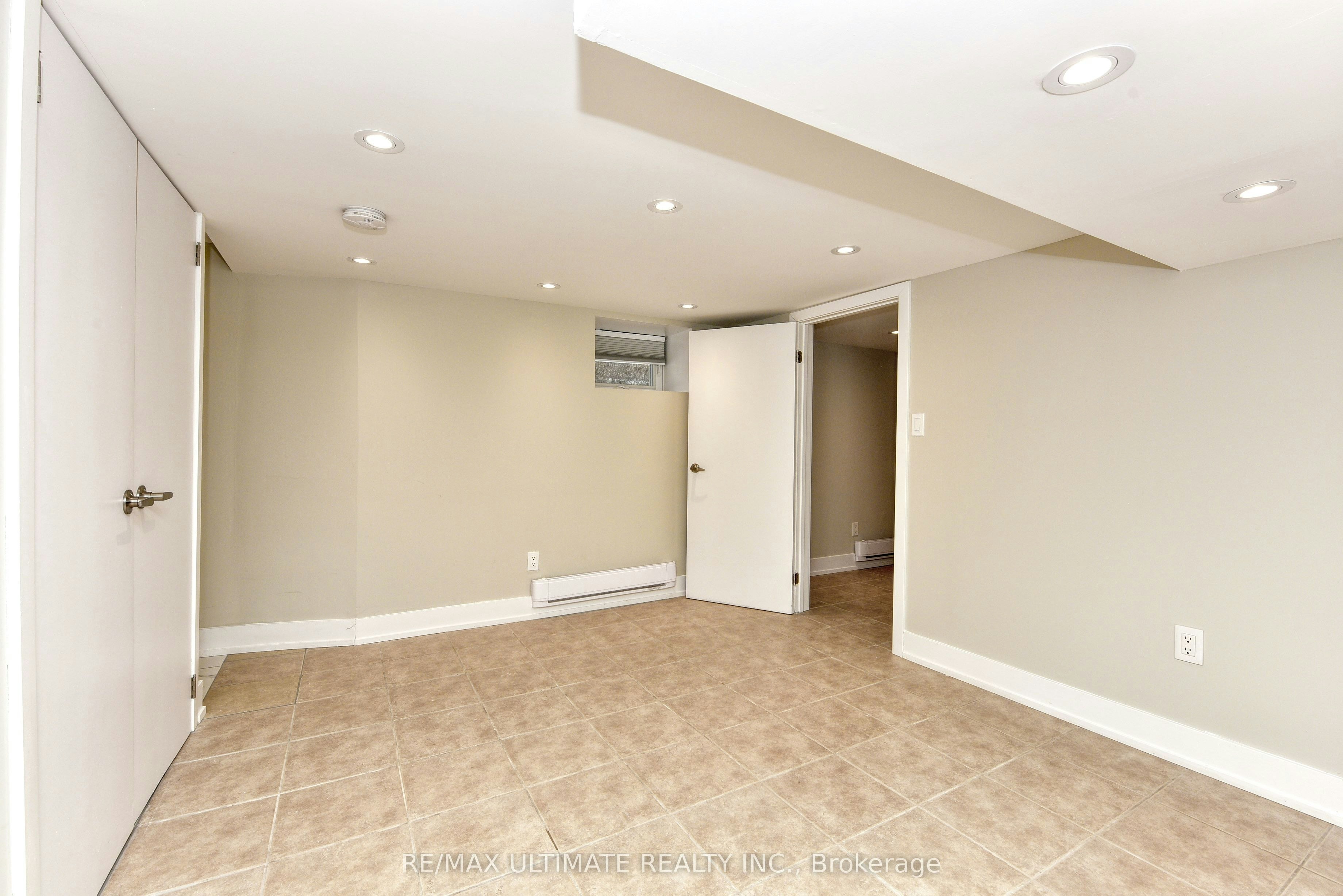 Basement-9 Southview Avenue, Toronto, ON, M6H 1T3 - 11