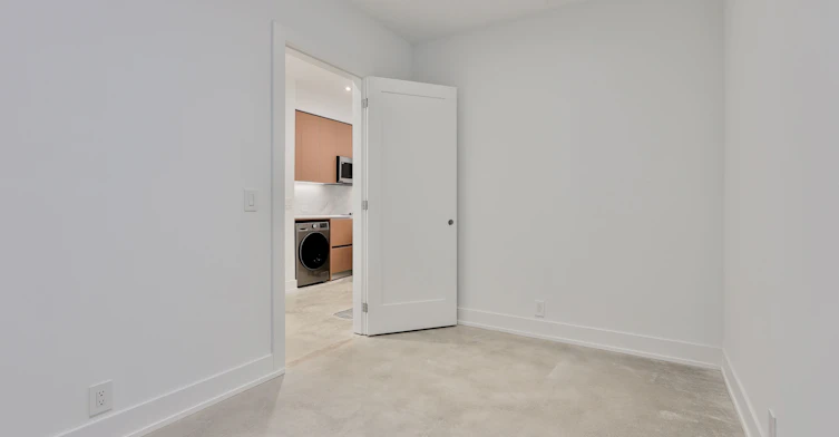 4-266 Indian Grove, Toronto, ON, M6P 2K5 - 6