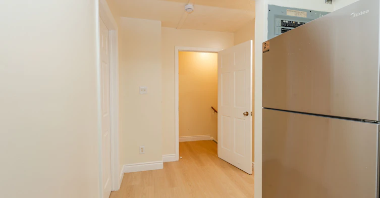 975A-975 Albion Road, Toronto, ON, M9V 1A6 - 7