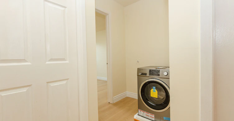 975A-975 Albion Road, Toronto, ON, M9V 1A6 - 23