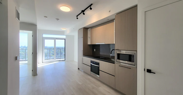 1302-10 Graphophone Grove, Toronto, ON, M6H 0E5 - 3