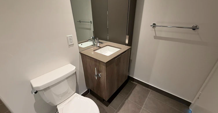 6408-448 Burnhamthorpe Road W, Mississauga, ON, L5B 0R4 - 13