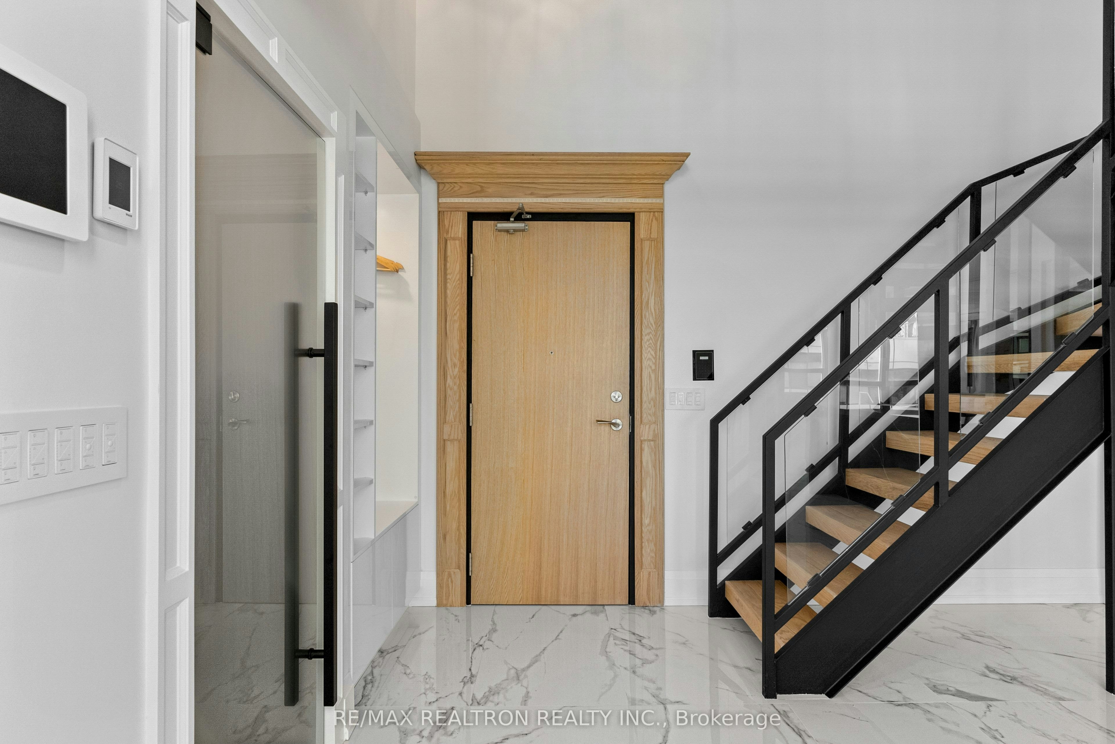311-300 Manitoba Street, Toronto, ON, M8Y 4G6 - 6
