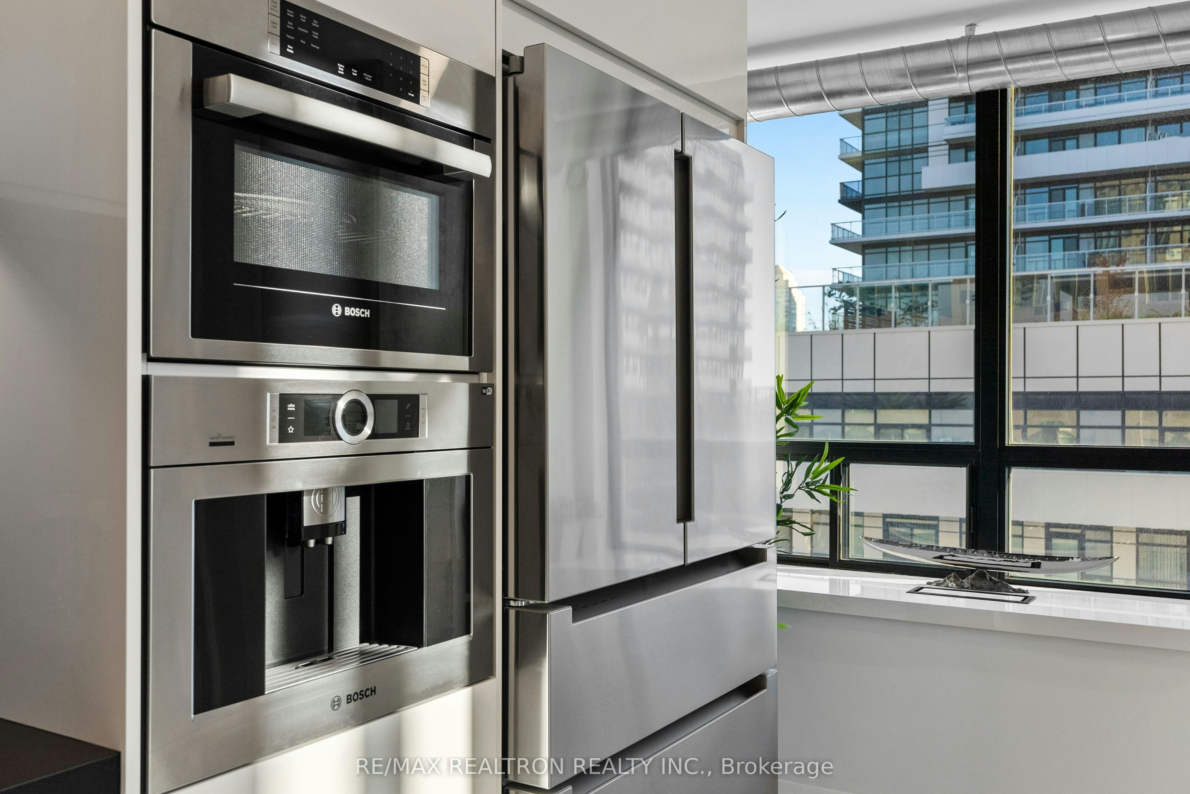 311-300 Manitoba Street, Toronto, ON, M8Y 4G6 - 17