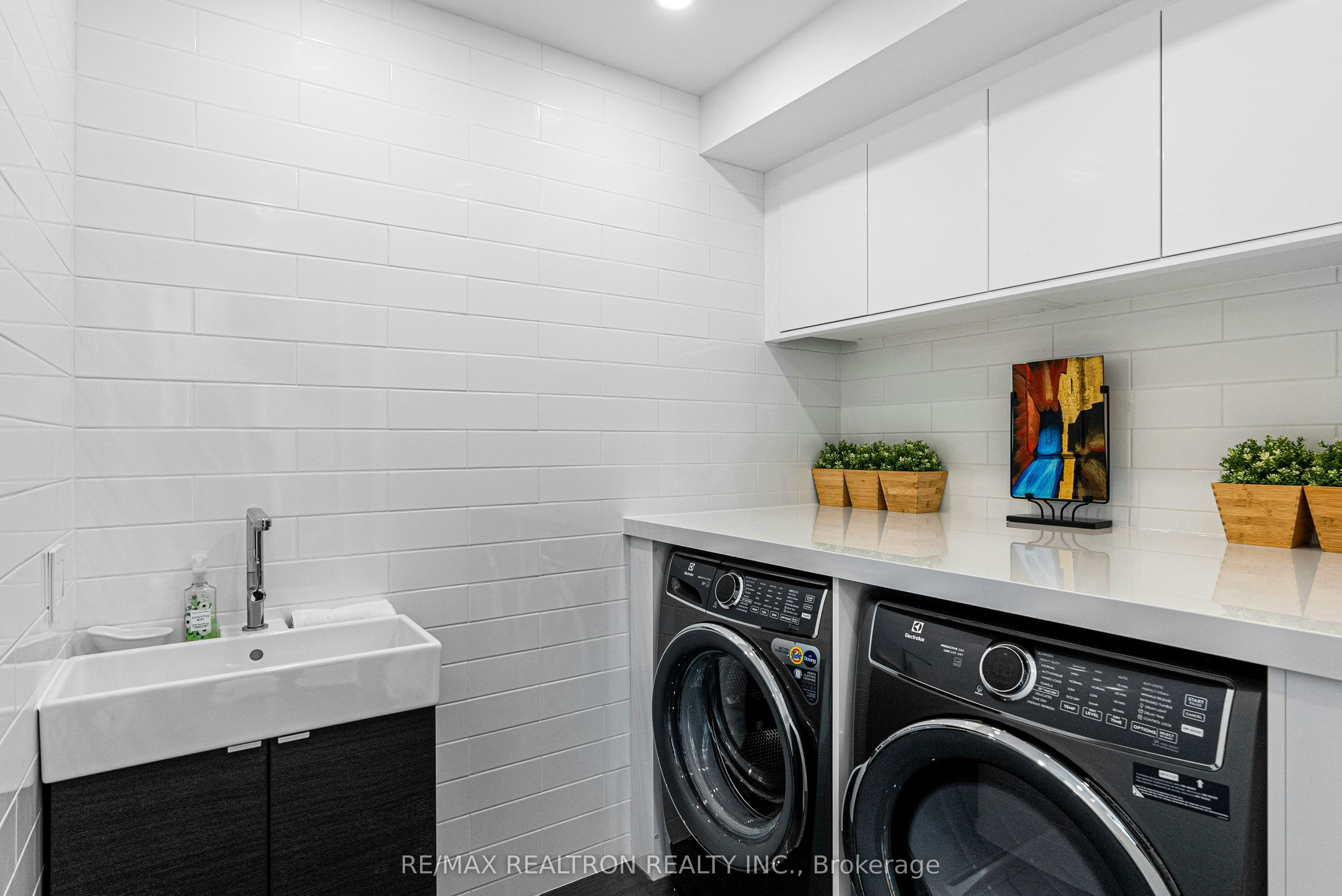 311-300 Manitoba Street, Toronto, ON, M8Y 4G6 - 33