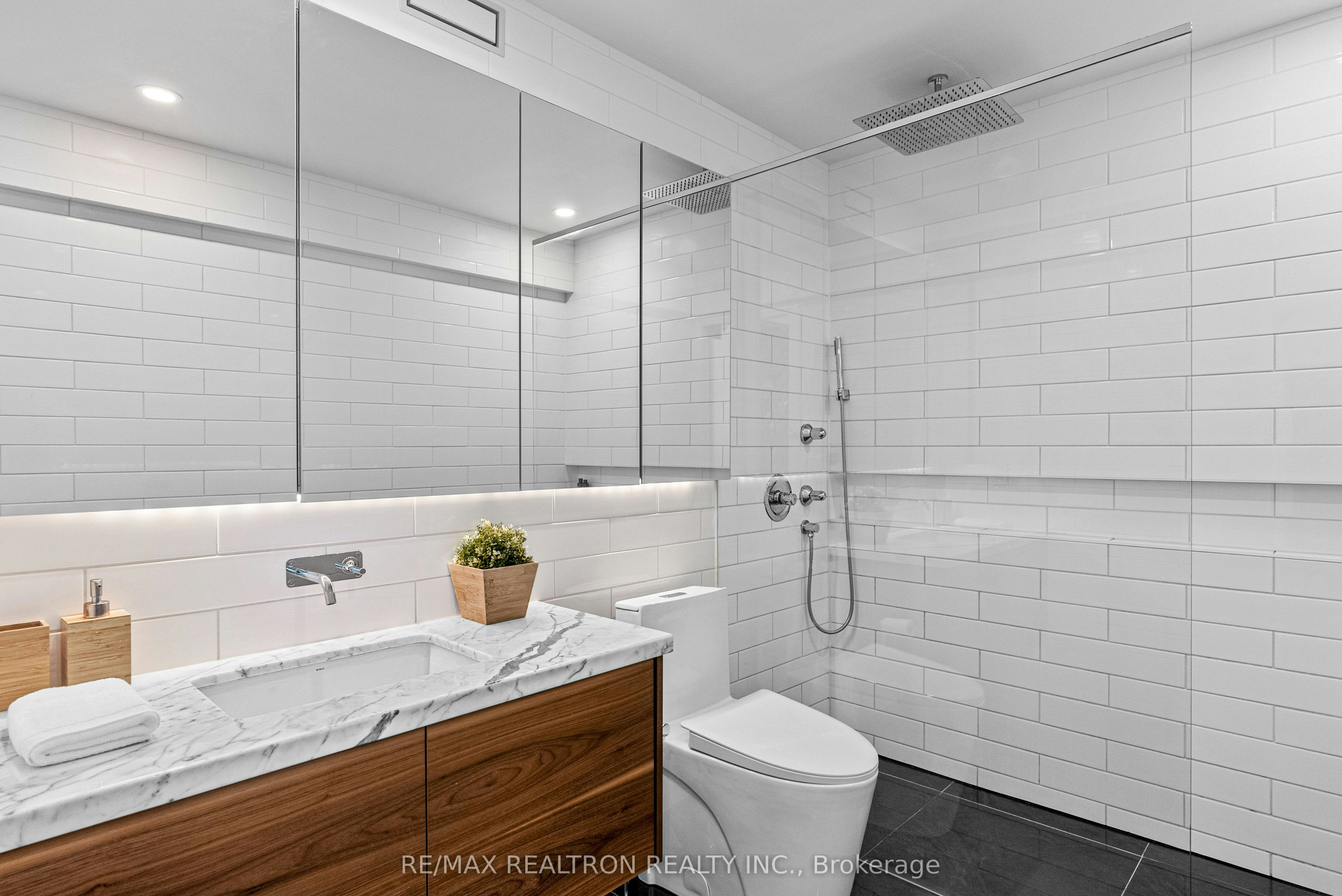 311-300 Manitoba Street, Toronto, ON, M8Y 4G6 - 19