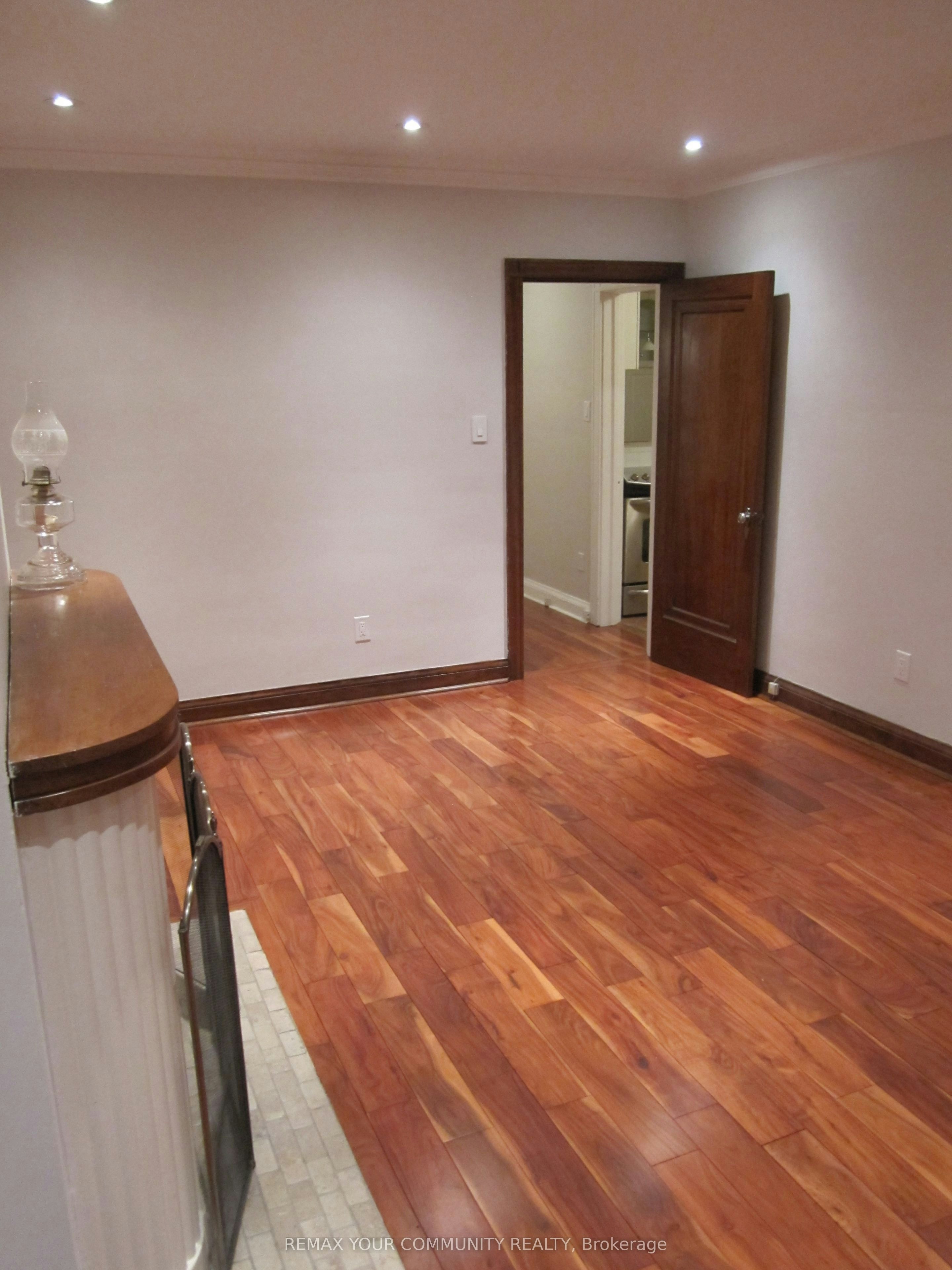 13 Tenth Street, Toronto, ON, M8V 3E7 - 8