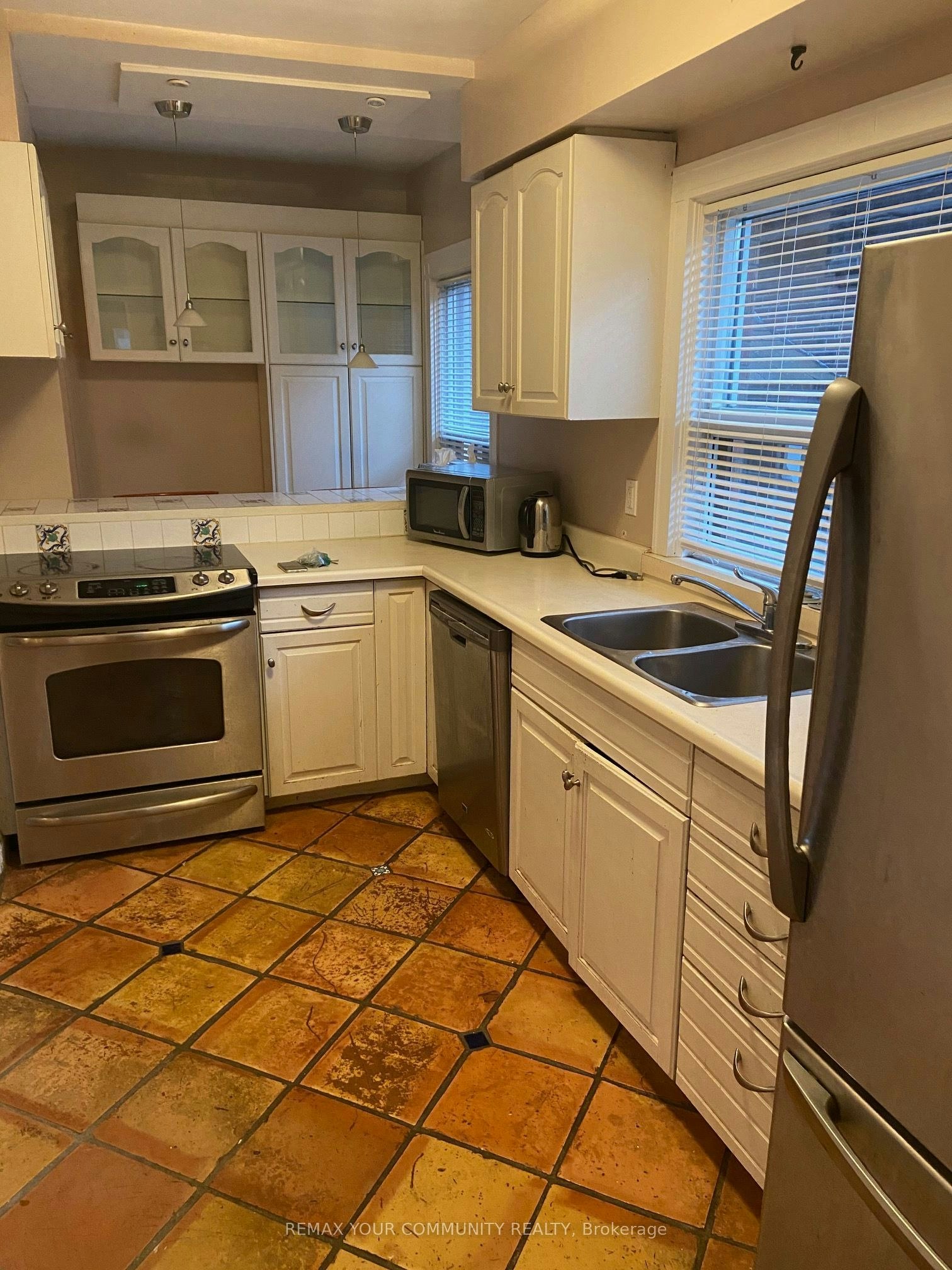 13 Tenth Street, Toronto, ON, M8V 3E7 - 12