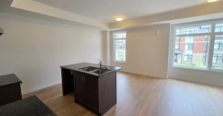 1-1071 Wheat Boom Drive, Oakville, ON, L6H 8B7 - 4