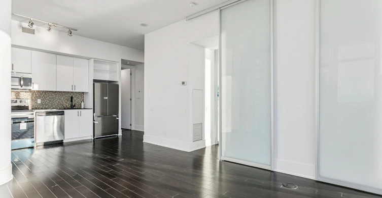 2805-103 The Queensway N/A, Toronto, ON, M6S 5B3 - 7