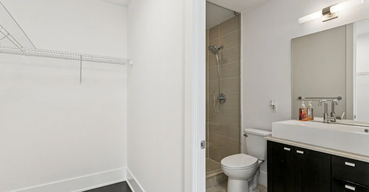 2805-103 The Queensway N/A, Toronto, ON, M6S 5B3 - 29