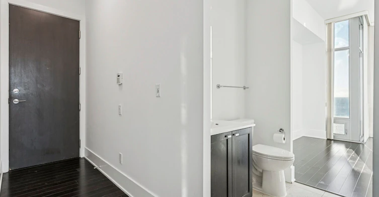 2805-103 The Queensway N/A, Toronto, ON, M6S 5B3 - 13