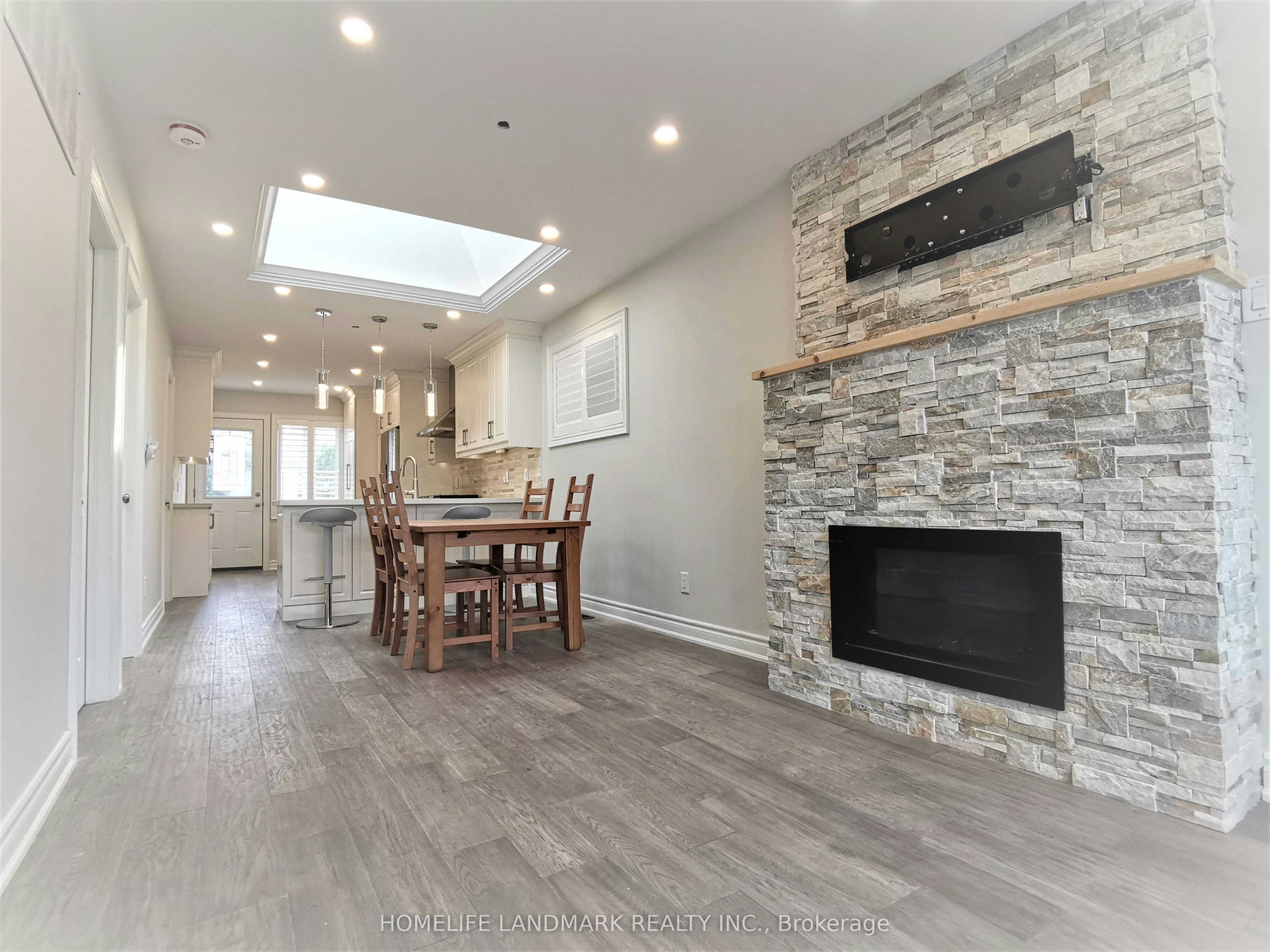 Main-379 Whitmore Avenue, Toronto, ON, M6E 2N5 - 2