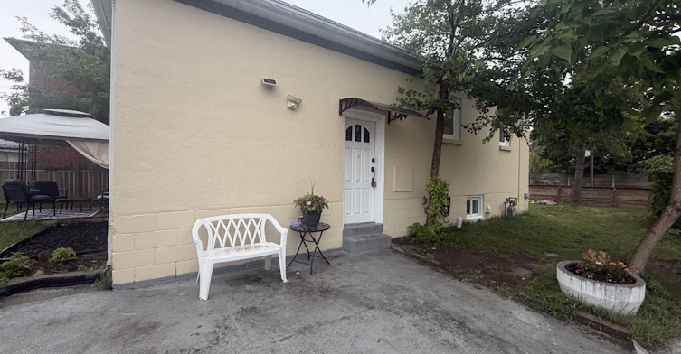 lower level-3 Tyrone Avenue, Toronto, ON, M6M 2K4 - 18