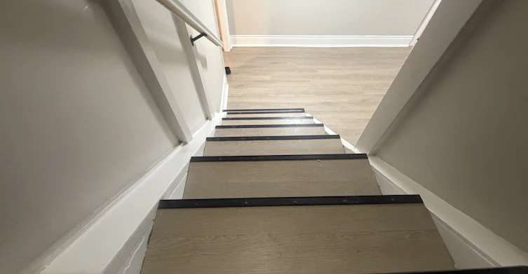 lower level-3 Tyrone Avenue, Toronto, ON, M6M 2K4 - 15