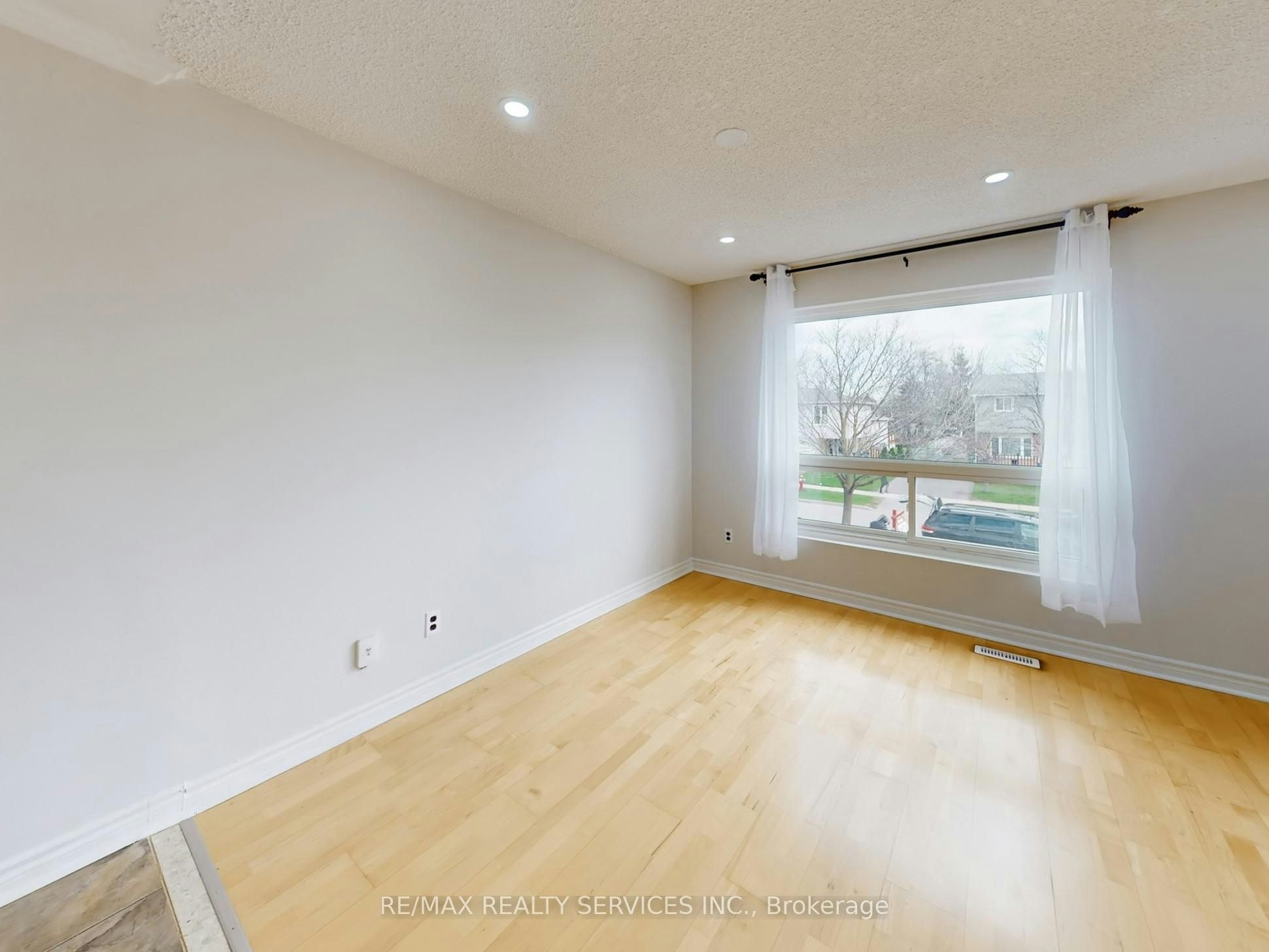 9 Glenridge Road, Brampton, ON, L6S 1N2 - 23