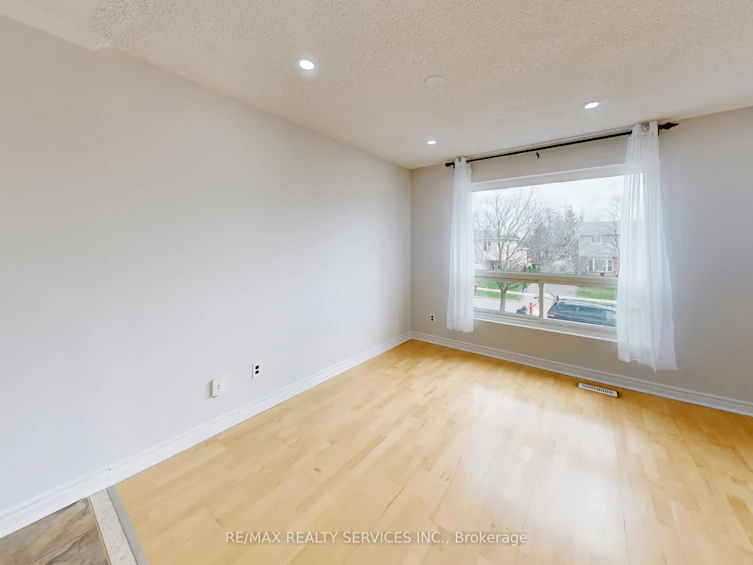 9 Glenridge Road, Brampton, ON, L6S 1N2 - 23