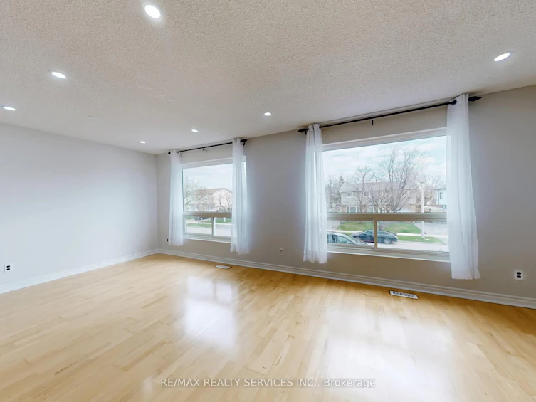 9 Glenridge Road, Brampton, ON, L6S 1N2 - 11