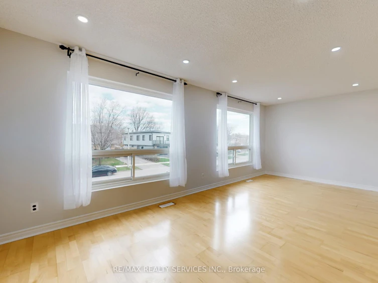 9 Glenridge Road, Brampton, ON, L6S 1N2 - 24