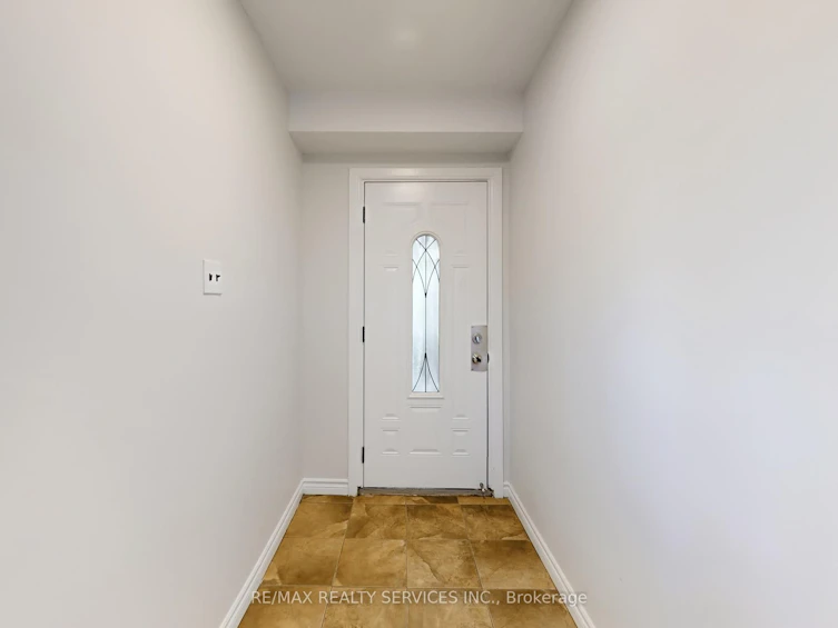 9 Glenridge Road, Brampton, ON, L6S 1N2 - 5
