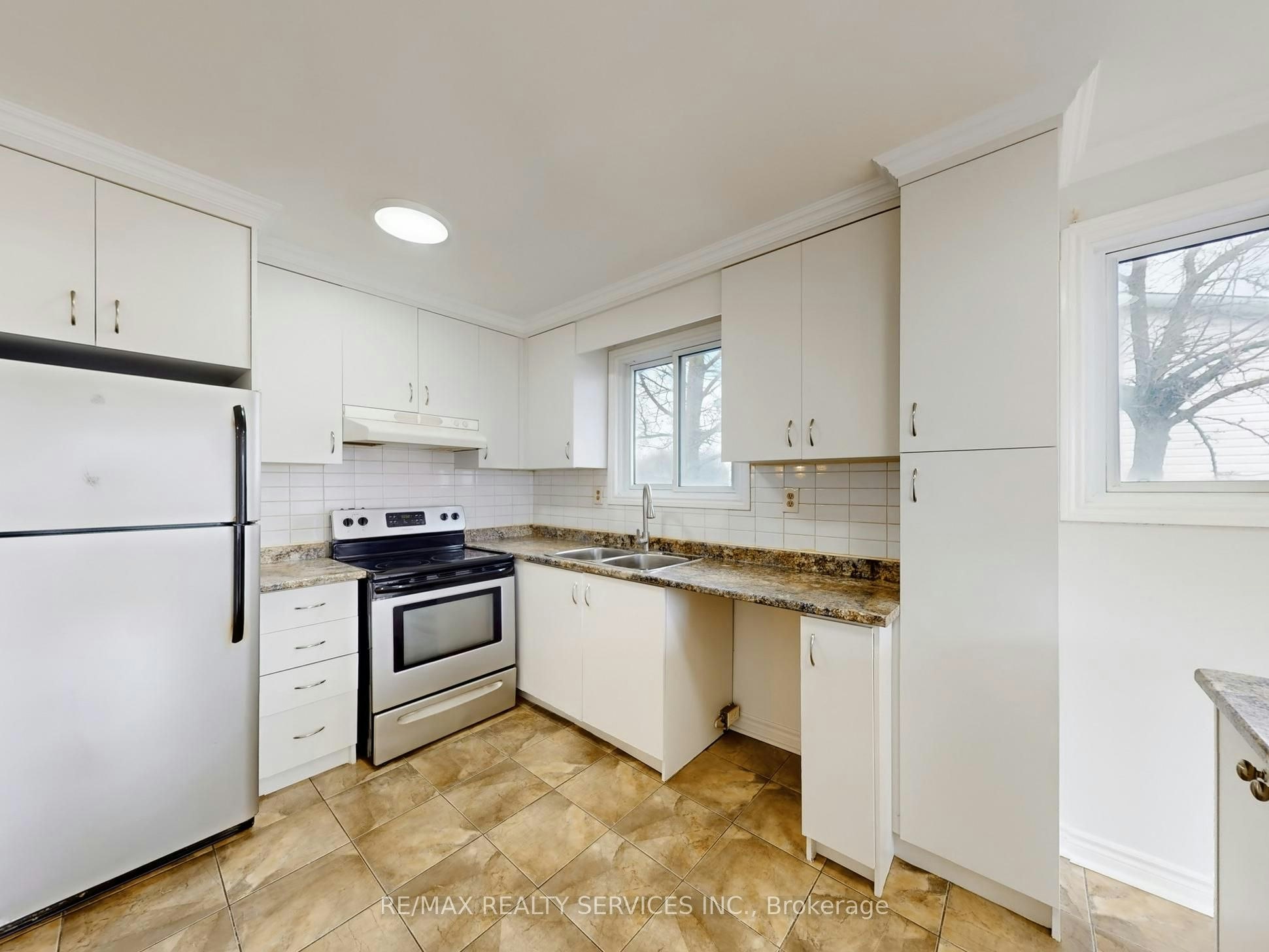 9 Glenridge Road, Brampton, ON, L6S 1N2 - 17