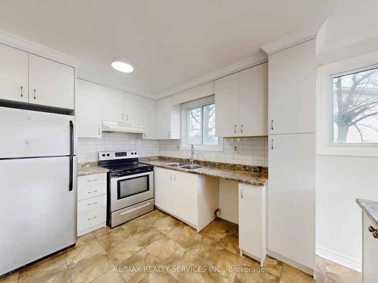 9 Glenridge Road, Brampton, ON, L6S 1N2 - 17