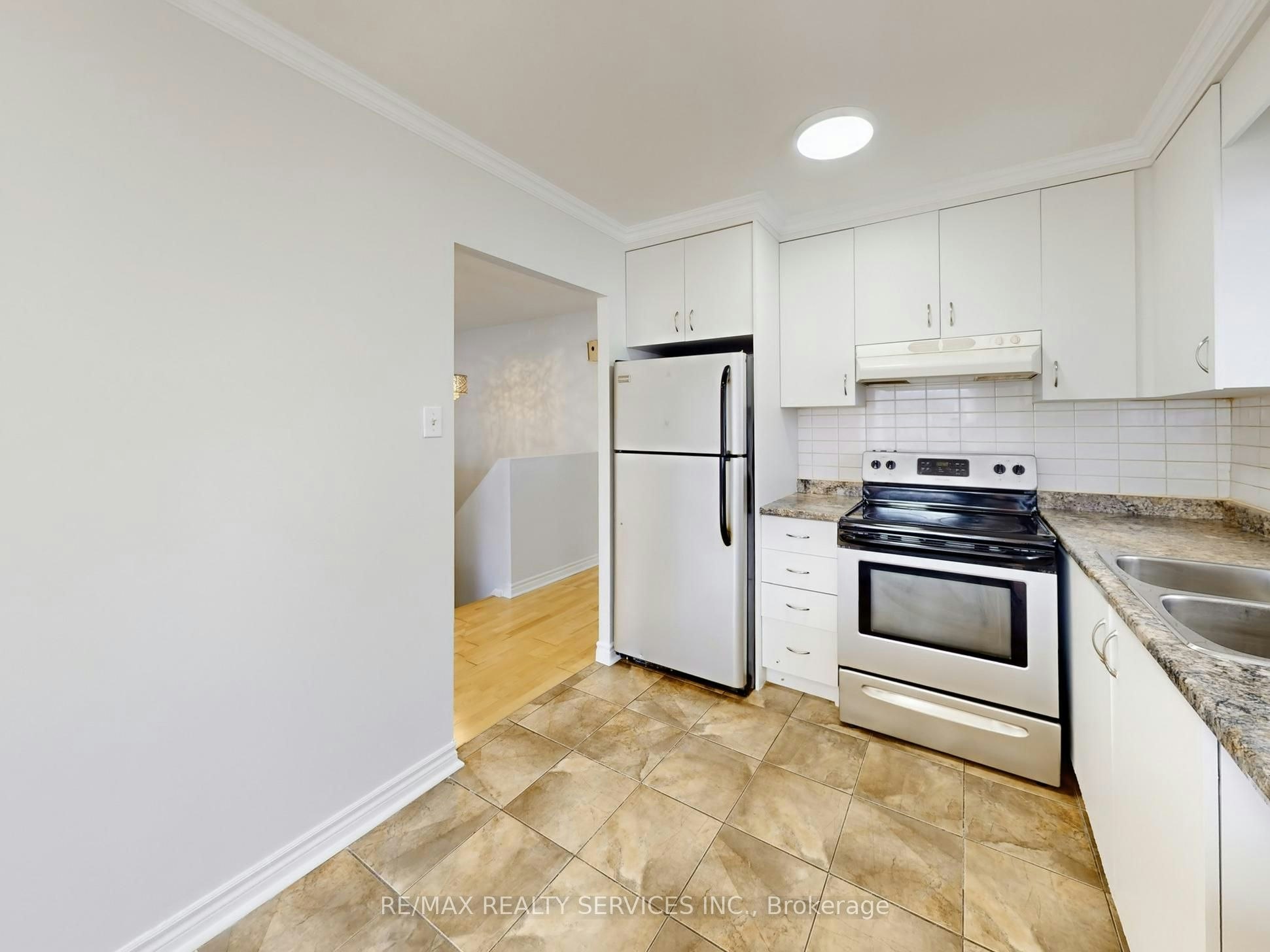 9 Glenridge Road, Brampton, ON, L6S 1N2 - 19
