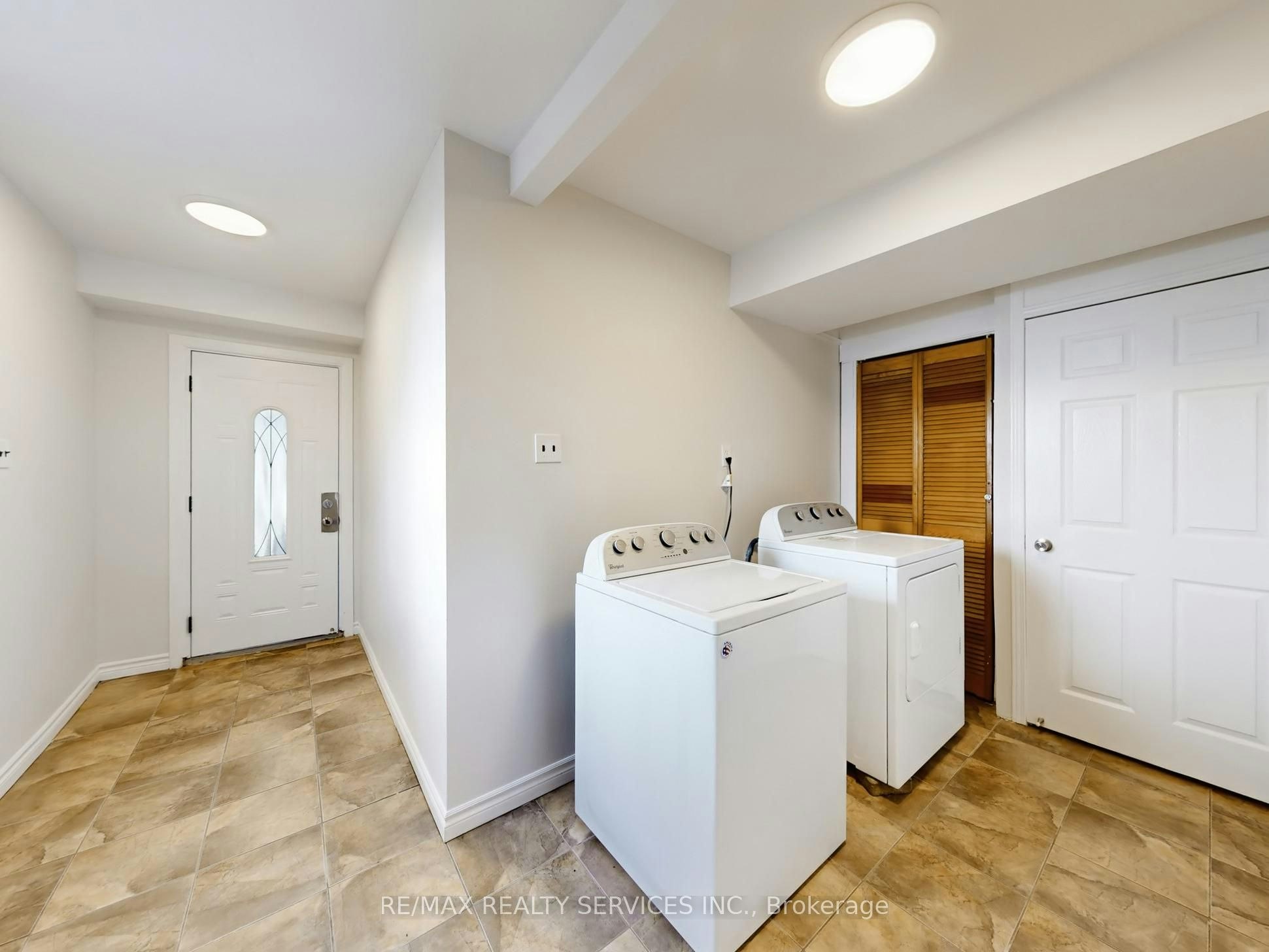 9 Glenridge Road, Brampton, ON, L6S 1N2 - 6
